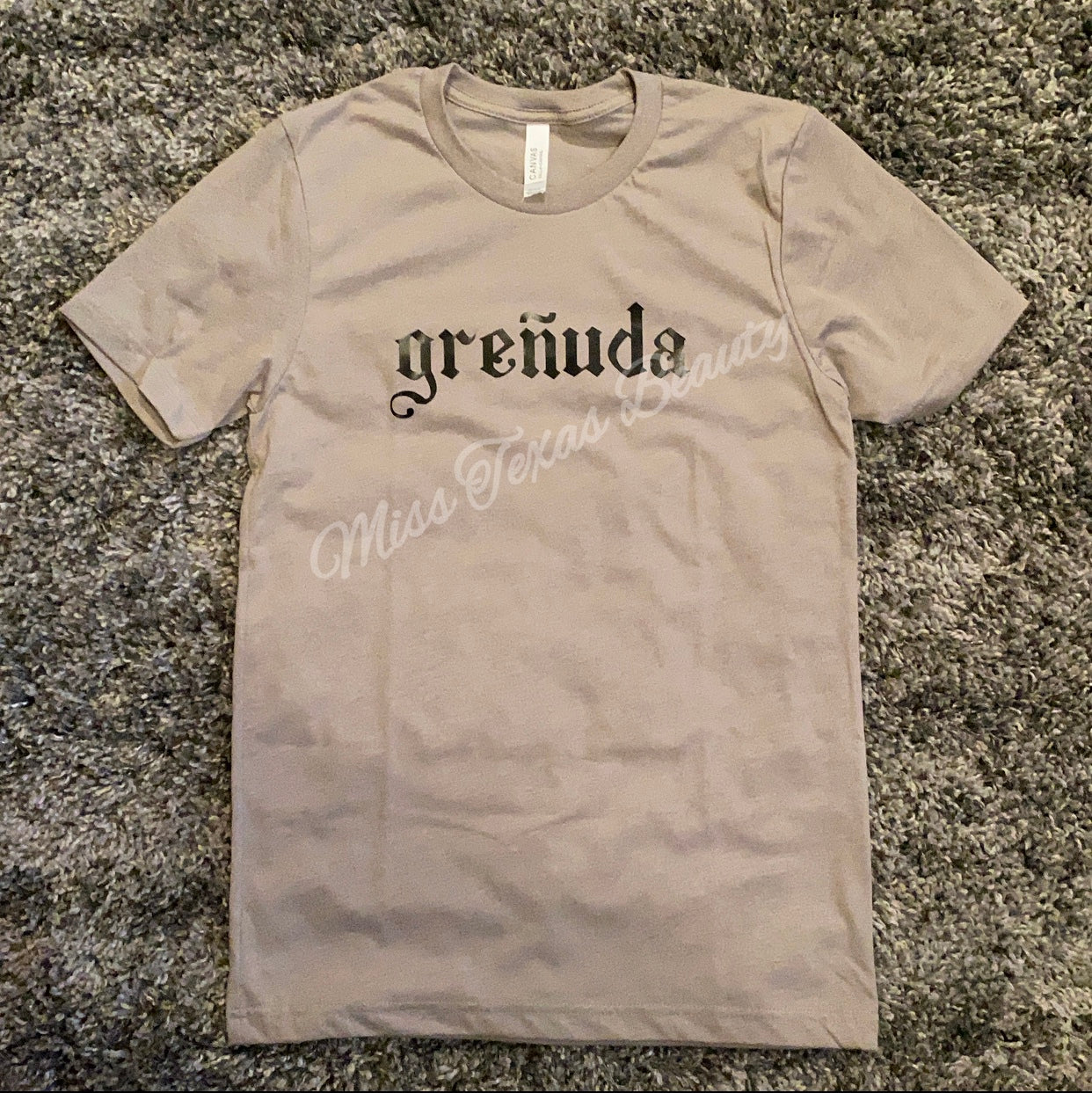 Grenuda T-shirt